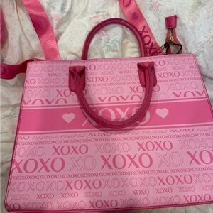Pink XOXO crossbody purse good condition